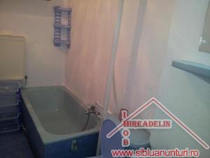 INCHIRIEM APARTAMENT 2 CAMERE,   LA CASA,   CENTRUL VECHI,   Str. 9 MAI