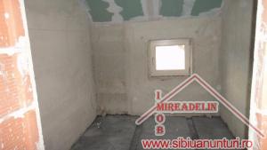 VAND CASA,   P+M,   6 CAMERE � TEREZIAN