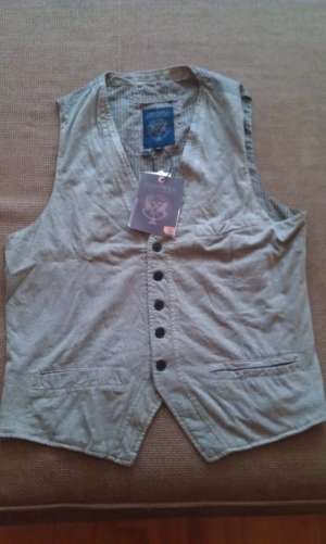 vand haine de firma dama si barbati bershka pull&bear ,  vila etc en gross en detail