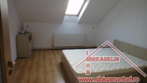 INCHIRIEM APARTAMENT LA CASA 5 camere,   P+M,   in Turnisor