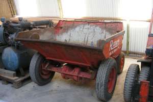 Mini dumper Ausa basculabila