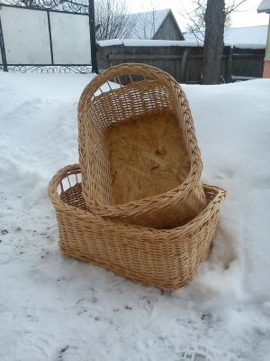 Vand cosuri si mobilier din rachita