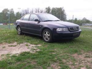 vand magazie cd audi a4 motor 1.8 an 1996