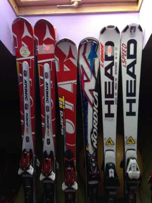 Vand skiuri, clapari de TOP noi si second