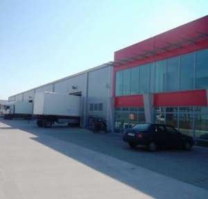 SPATIU DE DEPOZITARE + SHOWROOM