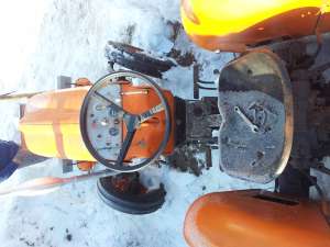 VANZARE TRACTOR