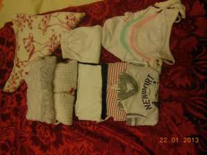vand pachet de hainute bebe 0-5 luni la 50 ron toate
