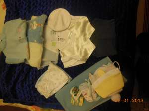 pachet hainute bebe 50 ron