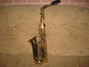Vand saxofon alto Buffet Crampon S100 a Paris,   Franta,  stare foarte buna