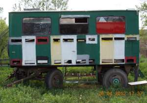 Vand pavilion apicol pentru 46 de stupi