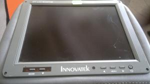 Tetiere cu LCD incorporat