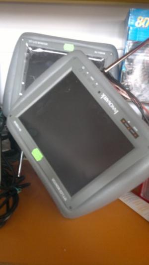 Tetiere cu LCD incorporat