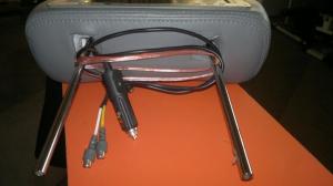 Tetiere cu LCD incorporat