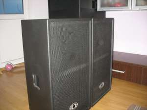 BOXE PROFESIONALE PA Club F-1520N(dynacord,  ev,  fbt)