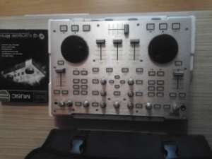 Vand Consola Hercules DJ RMX
