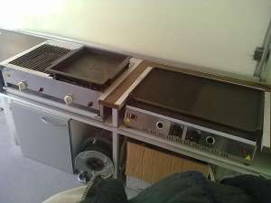 Inchiriez rulota comerciala tip fast food