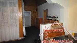 INCHIRIEM APARTAMENT LA CASA 4 camere,   ZONA TREI STEJARI