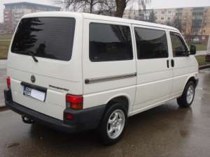 VOLKSWAGEN Transporter T4 - 2.4 D  / tel: 0743-898435 /