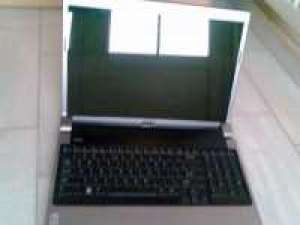 LAPTOP DELL STUDIO 1735  ca nou folosit numai acasa
