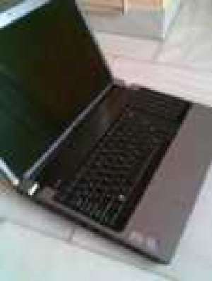 LAPTOP DELL STUDIO 1735  ca nou folosit numai acasa