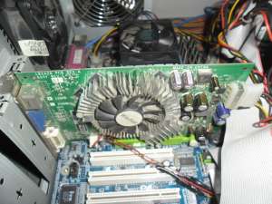 vand placa video agp 6600 gt 128/128
Directx 9.0c
OpenGL	OpenGL 2.0
Ramdac	400 MHz
pixel shader
