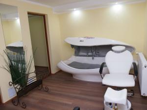 Inchiriem Post de lucru Coafor si Mani/Pedi la RUSU PALACE Beauty Center,   Brasov