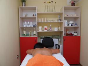 Inchiriem Post de lucru Coafor si Mani/Pedi la RUSU PALACE Beauty Center,   Brasov