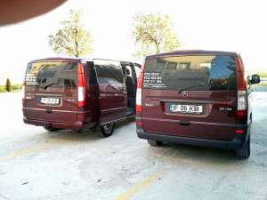 Inchirim microbuze Mercedes Vito 9 locuri cu sofer