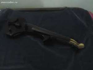 vioara zeta strados
