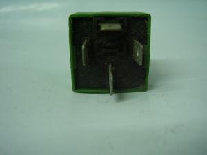 Releu Opel original cod 13136665