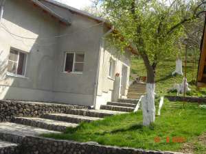 vanzare casa p+m in razvad