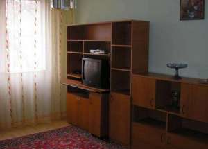 Apartament 3 camere Drumul Taberei de inchiriat

decomandat,  imbunatatiri,  G+F+T+P+usa metalica,