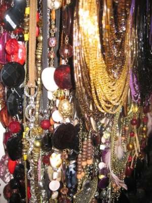 Stocuri de bijuterii outlet import la kg en-gros!