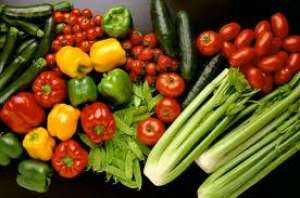 Vand fructe si legume sezon