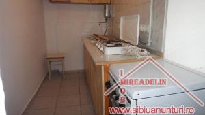 INCHIRIEM GARSONIERA la casa,   22  mp,   ZONA ULTRACENTRALA