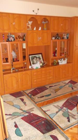 Apartament 3 camere,   70 mp,   zona Stadion