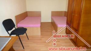 INCHIRIEM APARTAMENT LA CASA 2 camere,   ZONA STEFAN CEL MARE
