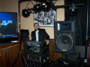DJ Sonorizare Evenimente Nunta Botez Petreceri Campina Prahova Petrecere Eveniment Muzica