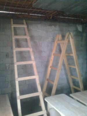 de vinzare scari simple si duble, mese,  scaunele, banci, rafturi.toate din lemn de grad