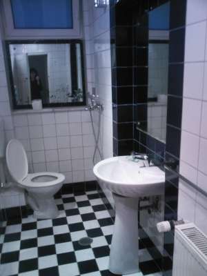 Particular vand spatiu birou - Poarta Schei