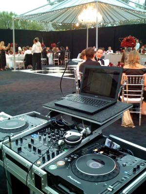 DJ Nunta Botez Aniversare Banchet Campina Breaza Ploiesti Sinaia Busteni Azuga Predeal Brasov