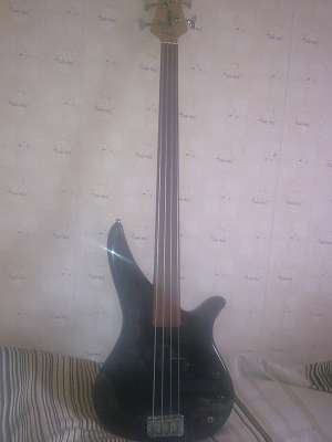 vand chitara bas YAMAHA RBX260F