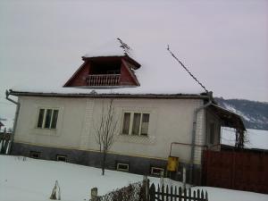 VAND CASA STARE BUNA,    LOCUIBILA LANGA BISTRITA(SANGEORZU-NOU)