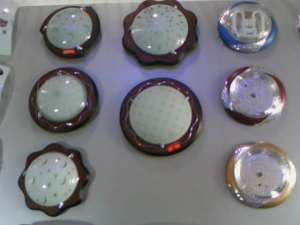 VAND LUSTRE