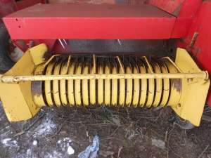 de vanzare presa de balotat new holland