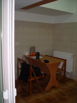 Ofer spre INCHIRIERE VILA S+P+1 136mp desfasurat,    recent renovata. Stare Exceptionala. Pretabila 