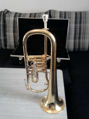 Vand fligorn AMATI AFH 400 nou