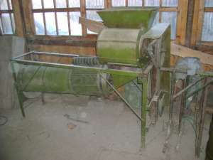 vand 2selecroare cereale