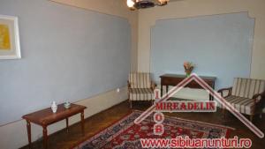 INCHIRIEM APARTAMENT 2 CAMERE,   Str. ONCESTI