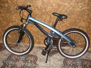 bicicleta BMW pt. copii
